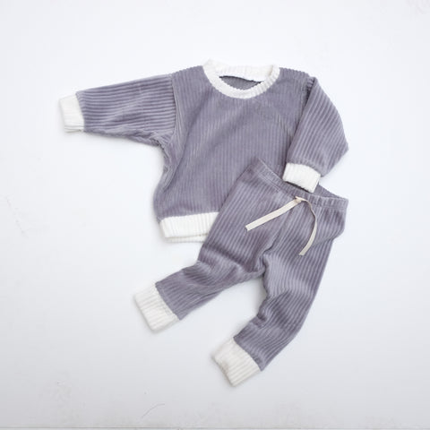 Conjunto VELOUR GRIS *Última unidad 3/6 m